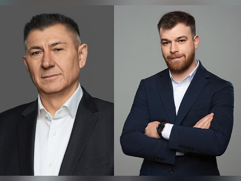 Portret însoțitoare de bord